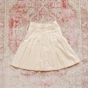 Bedford Fair, Vintage Elegant Cream Pleated Skirt